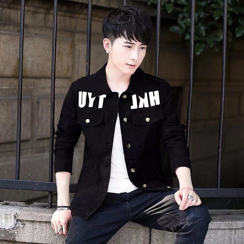 ÁO KHOÁC JEAN NAM TRẮNG ĐEN IN CHỮ
